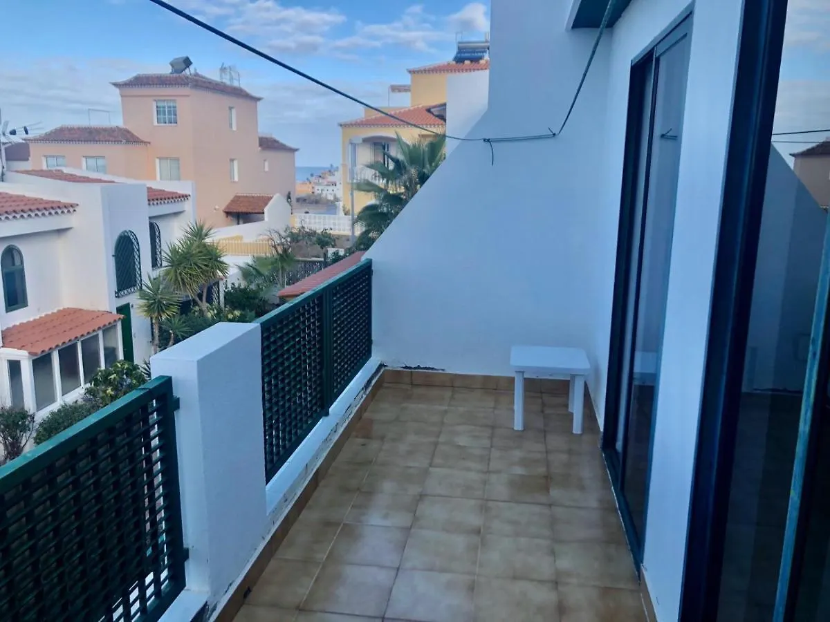 Holiday House Parque Azul Playa La Arena Free Wifi Puerto de Santiago  Holiday home Puerto de Santiago (Tenerife)