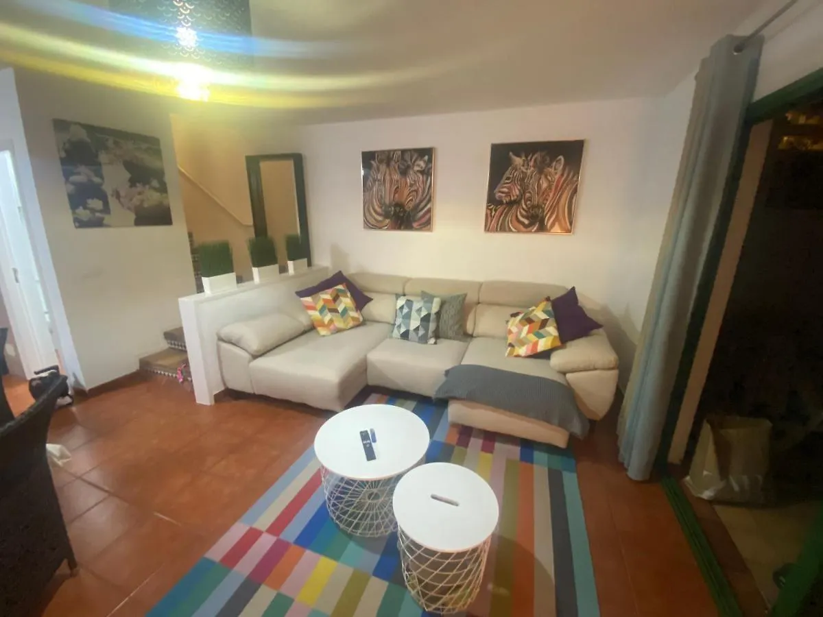 Holiday House Parque Azul Playa La Arena Free Wifi Puerto de Santiago  Holiday home Puerto de Santiago (Tenerife)