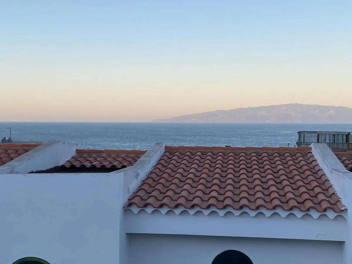 Holiday home Holiday House Parque Azul Playa La Arena Free Wifi Puerto de Santiago