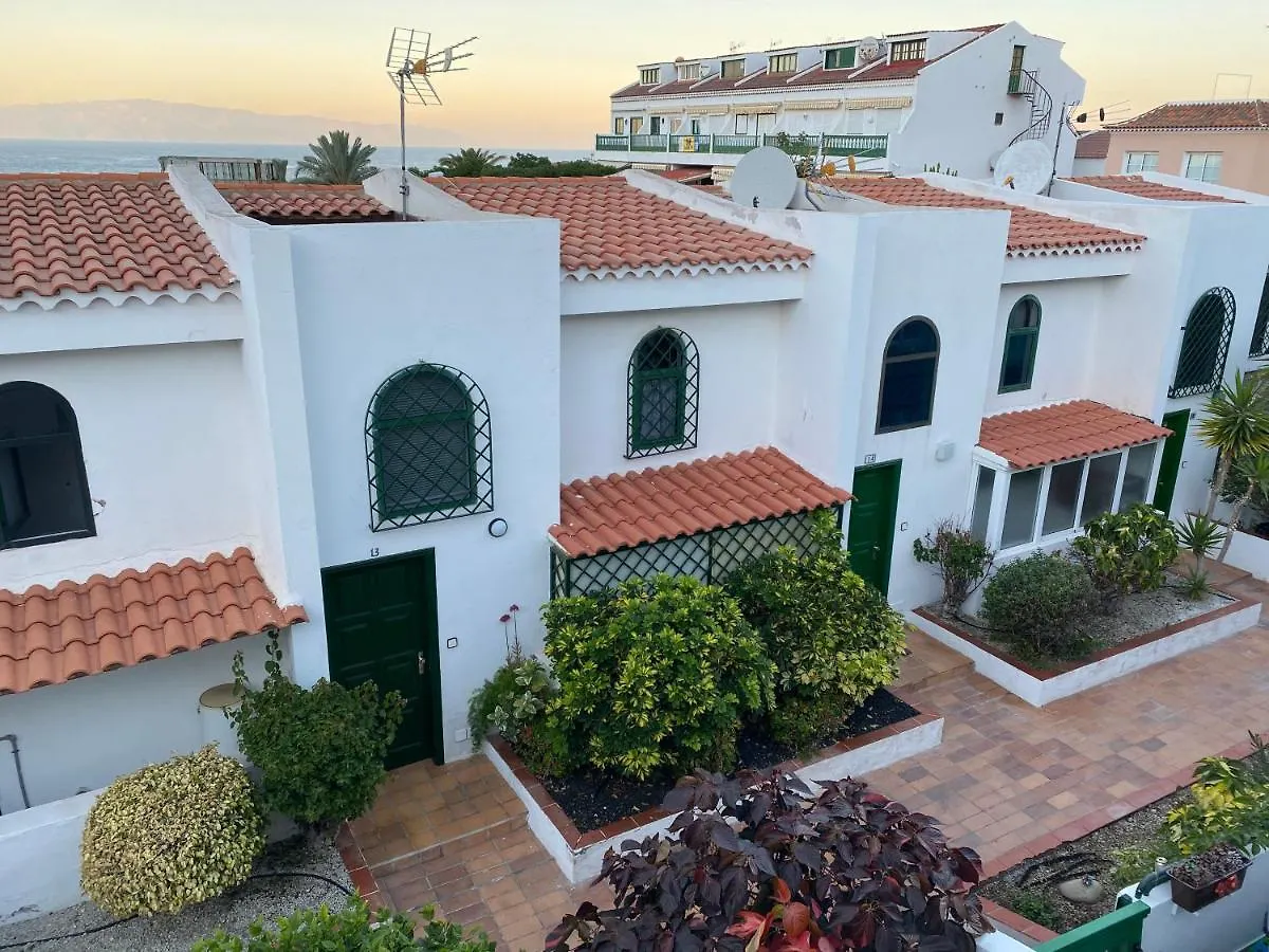 Holiday House Parque Azul Playa La Arena Free Wifi Puerto de Santiago  Spain